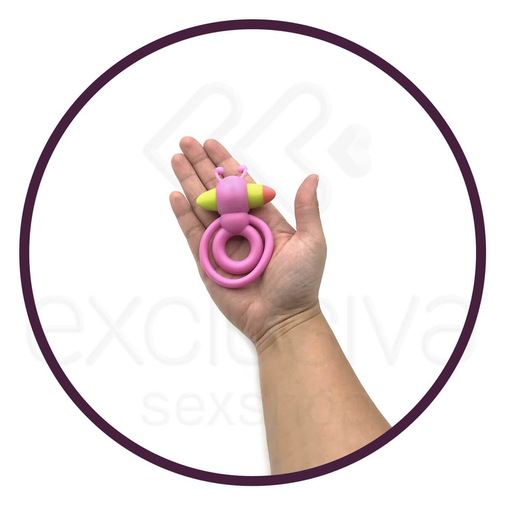 Anel Peniano Duplo em Silicone com Estimulador Clitoriano e Vibração Única - Levett - 8,3 x 5,8 cm | Disponível em 4 Cores - 12