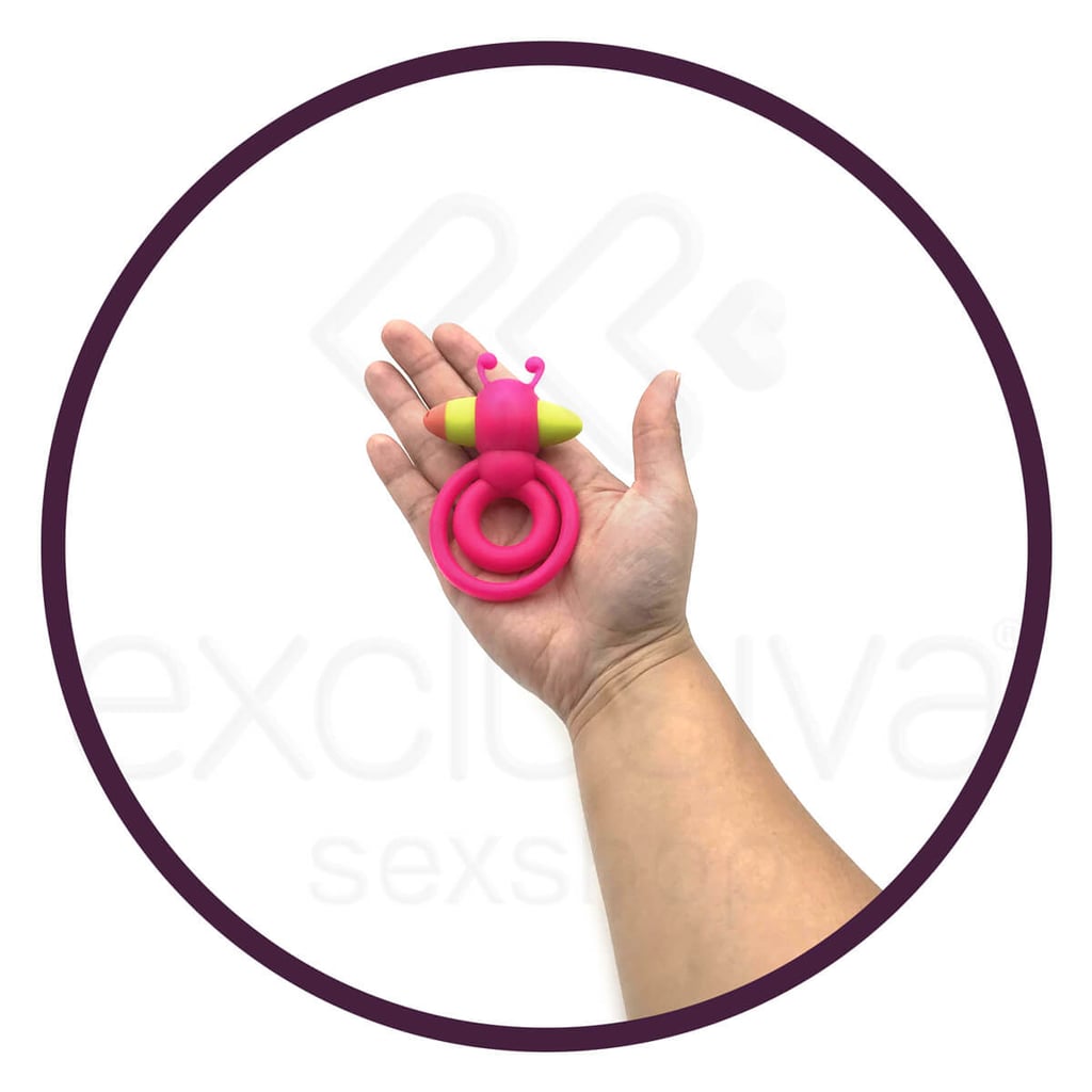 Anel Peniano Duplo em Silicone com Estimulador Clitoriano e Vibração Única - Levett - 8,3 x 5,8 cm | Disponível em 4 Cores - 13