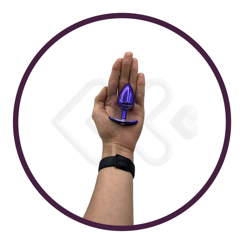 Plug Anal "M" Cônico em Metal com Joia e Base Removível - Hard - 6,8 x 3,2 cm | Disponível em 7 Cores - 24