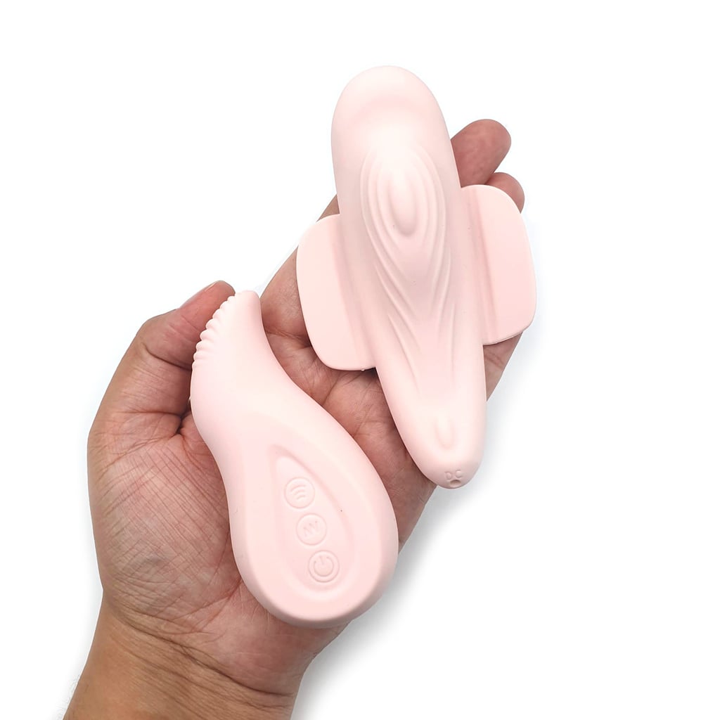 Vibrador de Calcinha em Silicone com 12 Modos de Vibração, Controle Remoto Sem Fio e via Aplicativo - Pretty Love Love Boat | 11,3 x 6,5 cm - 7